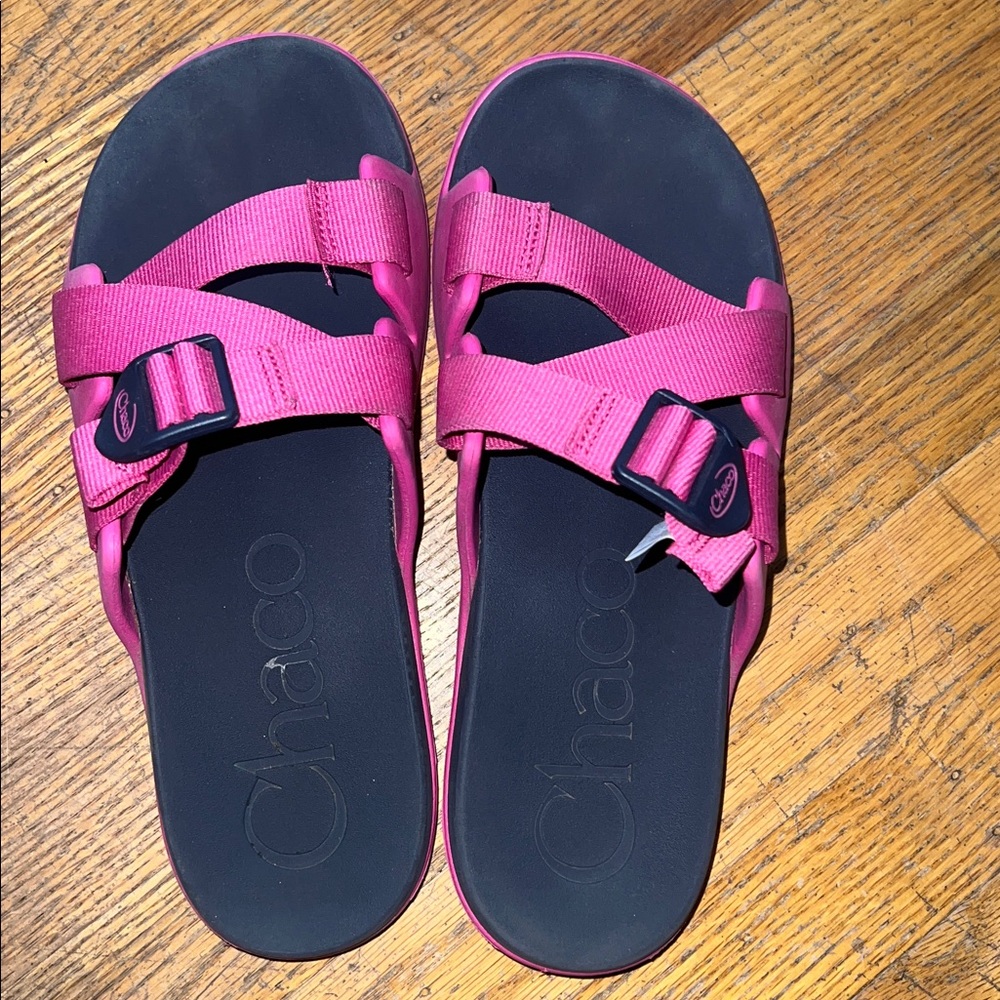 Chaco Fuchsia and Black Slide Sandals